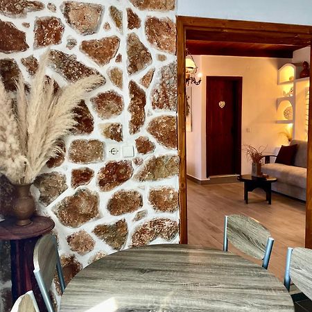 Atlazia Suites Alinda  Zewnętrze zdjęcie