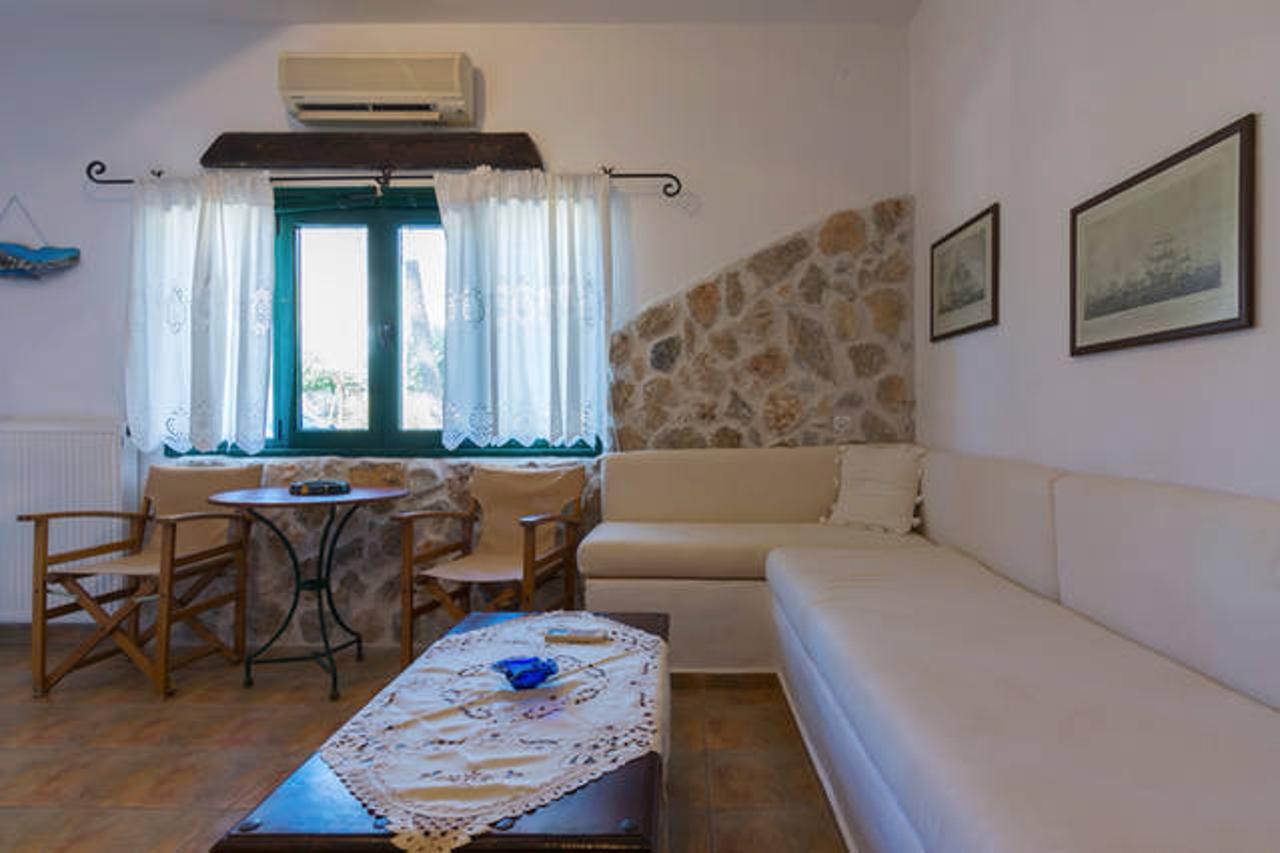 Atlazia Suites Alinda  Zewnętrze zdjęcie